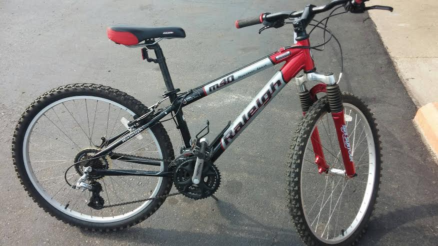 raleigh m40 mountain trail bike price